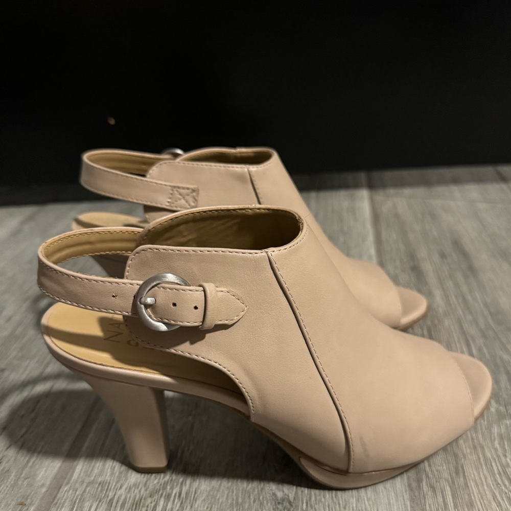 Naturalizer Nude Heel - Size 8